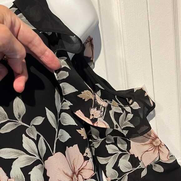 Guess Black with Floral Print Ruffled Cold Shoulder Long Sleeve Mini Dress SZ S - Picture 6 of 16